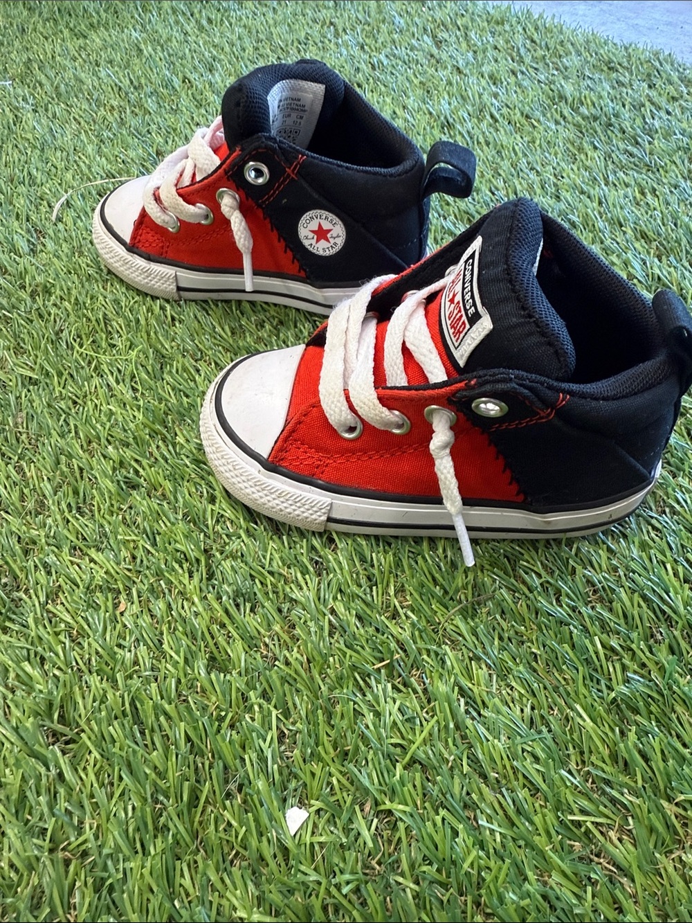 Converse‎ Kids Red and Black High-Top Sneakers with White Laces